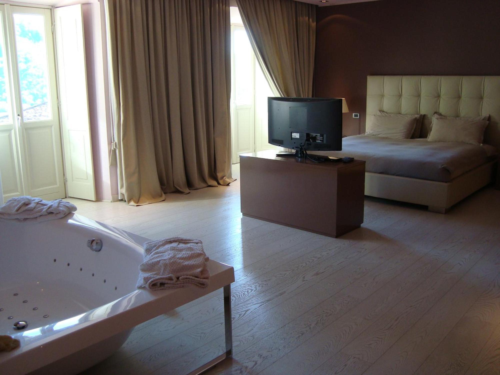 Hotel Castello Degli Angeli Carobbio degli Angeli Pokoj fotografie