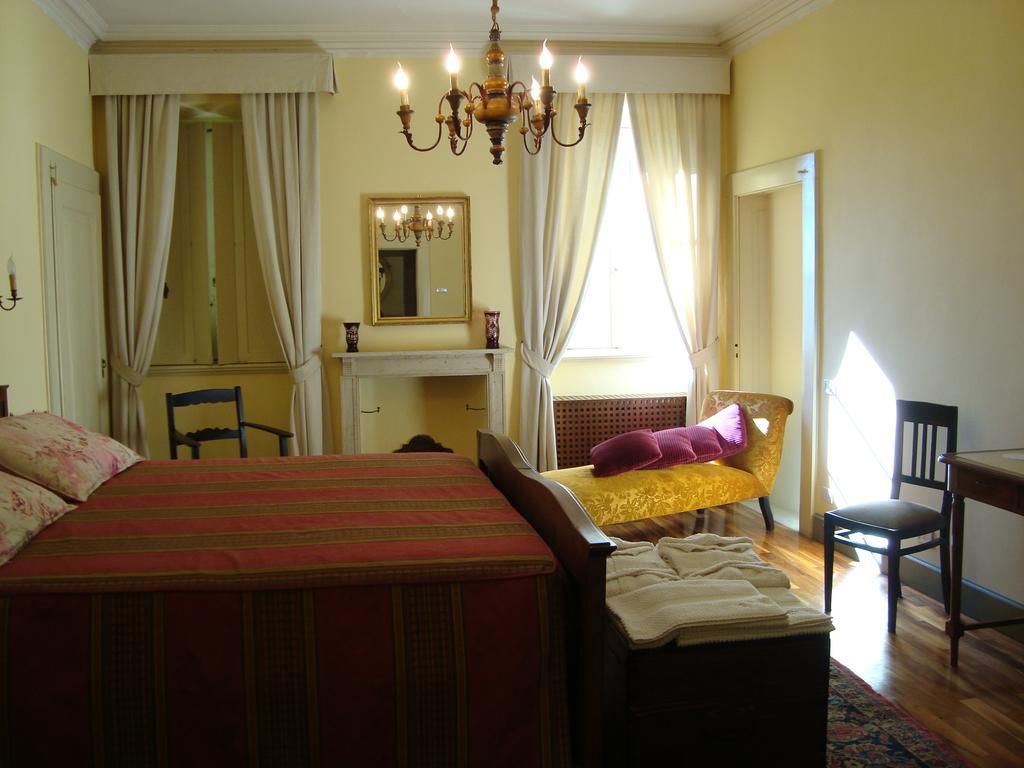 Hotel Castello Degli Angeli Carobbio degli Angeli Pokoj fotografie