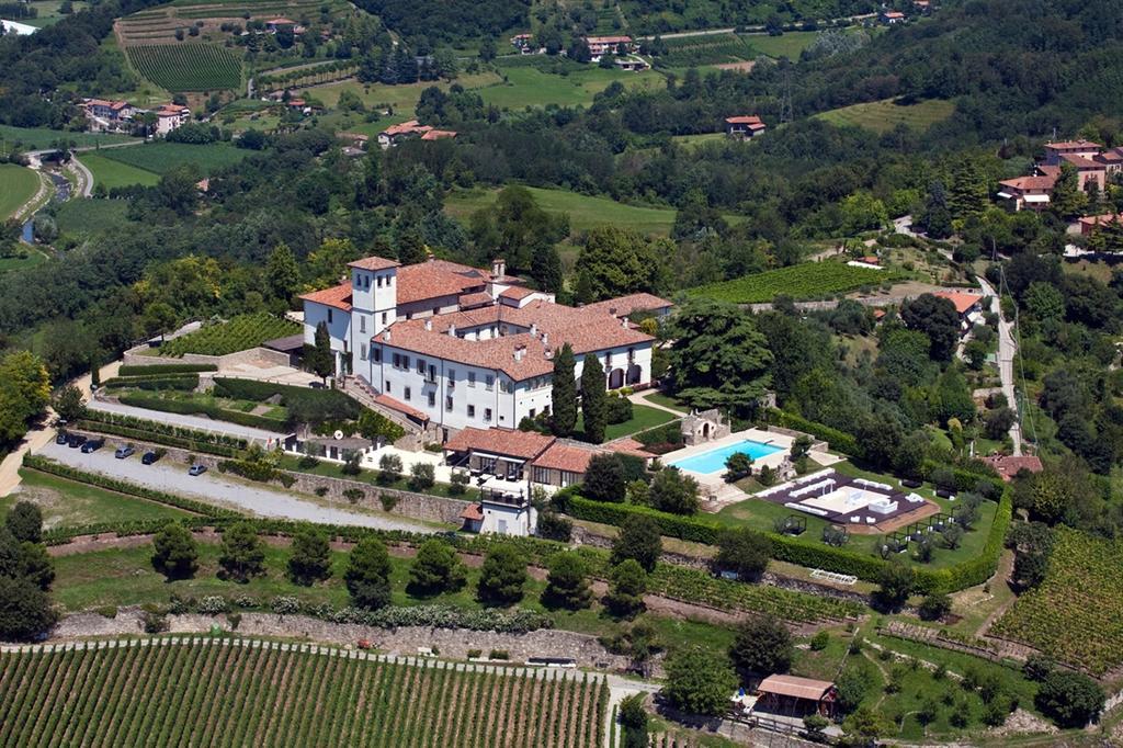 Hotel Castello Degli Angeli Carobbio degli Angeli Exteriér fotografie